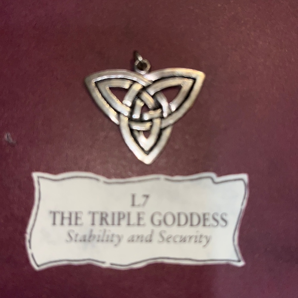 Pendant The Triple Goddess